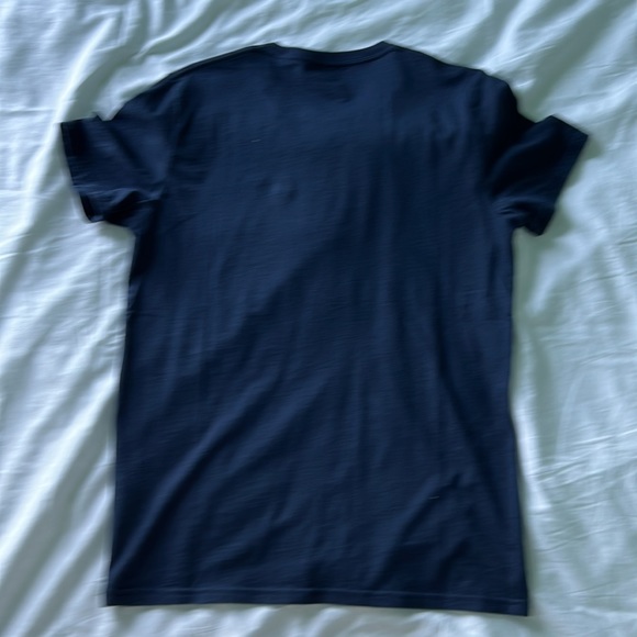 Hollister Plain Navy Tee Medium - Picture 5 of 5